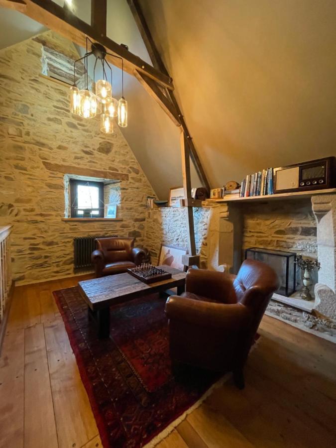 Manoir Medieval Du XV Ieme Siecle Minihy-Treguier Экстерьер фото
