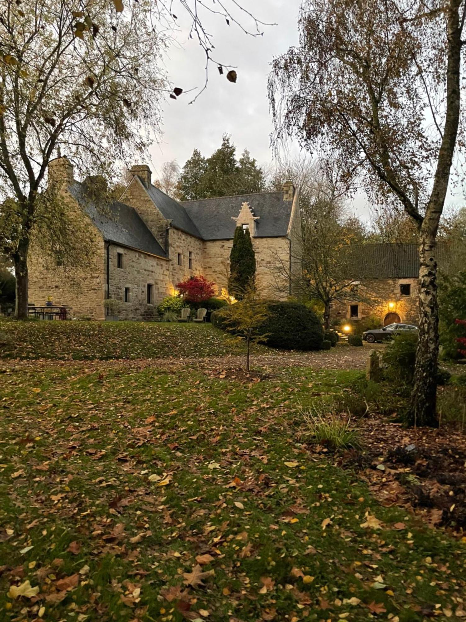 Manoir Medieval Du XV Ieme Siecle Minihy-Treguier Экстерьер фото
