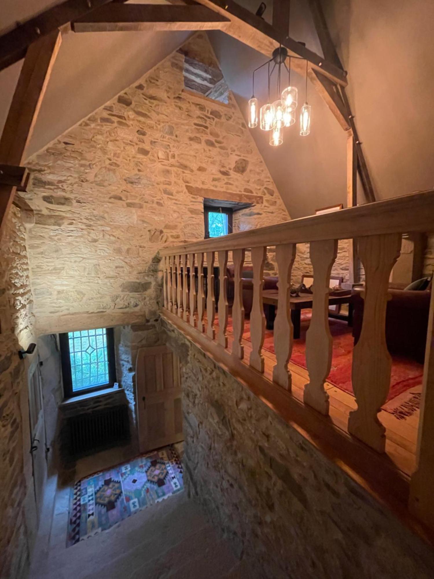Manoir Medieval Du XV Ieme Siecle Minihy-Treguier Экстерьер фото